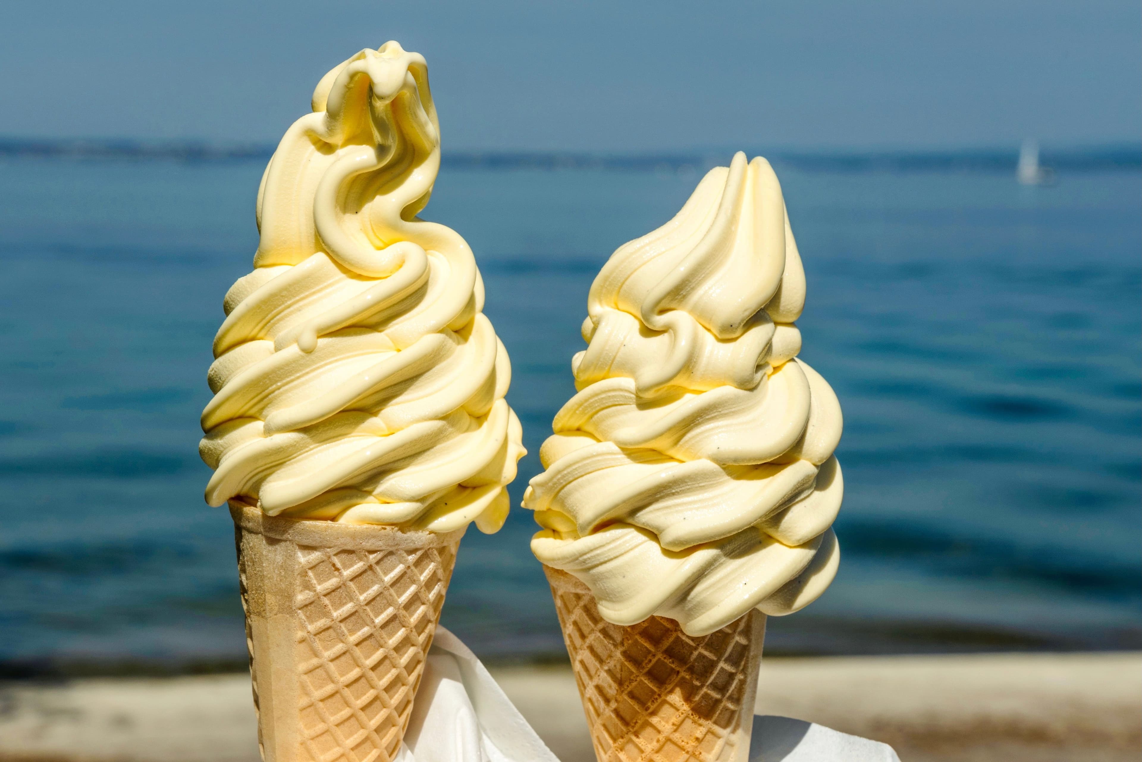 4× Ice Cream Mix (vanilla & chocolate)