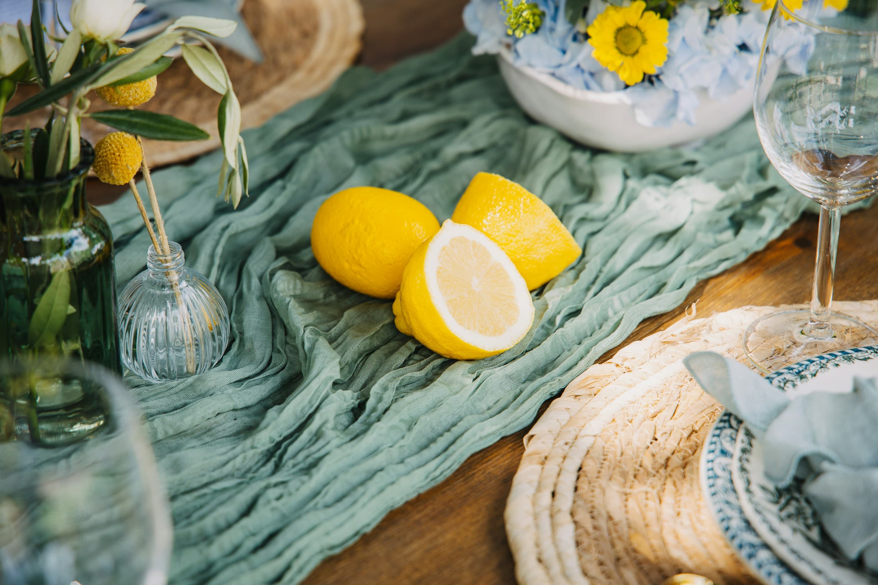 15× Table Runners